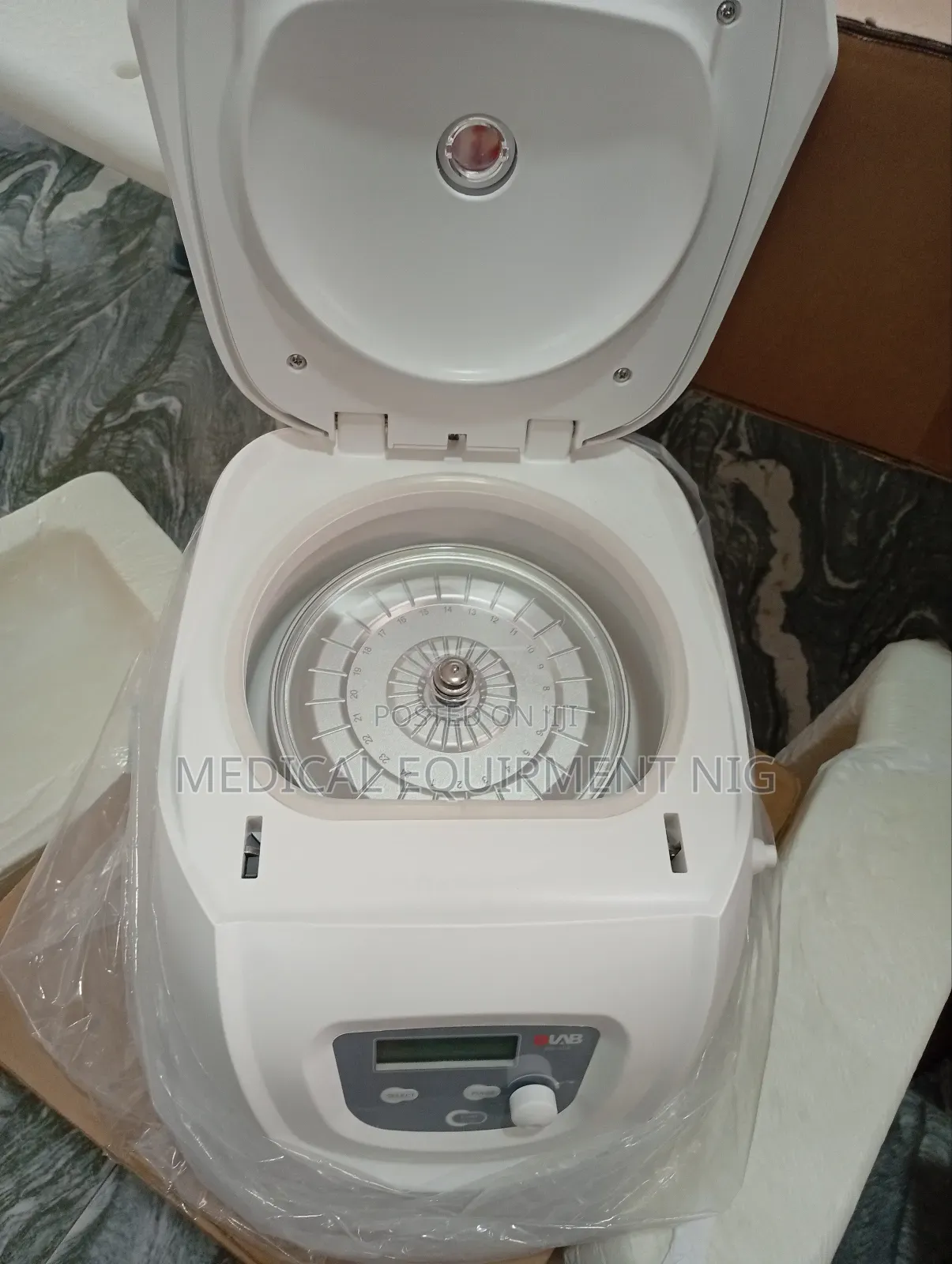 Dm1224 Hematocrit Centrifuge