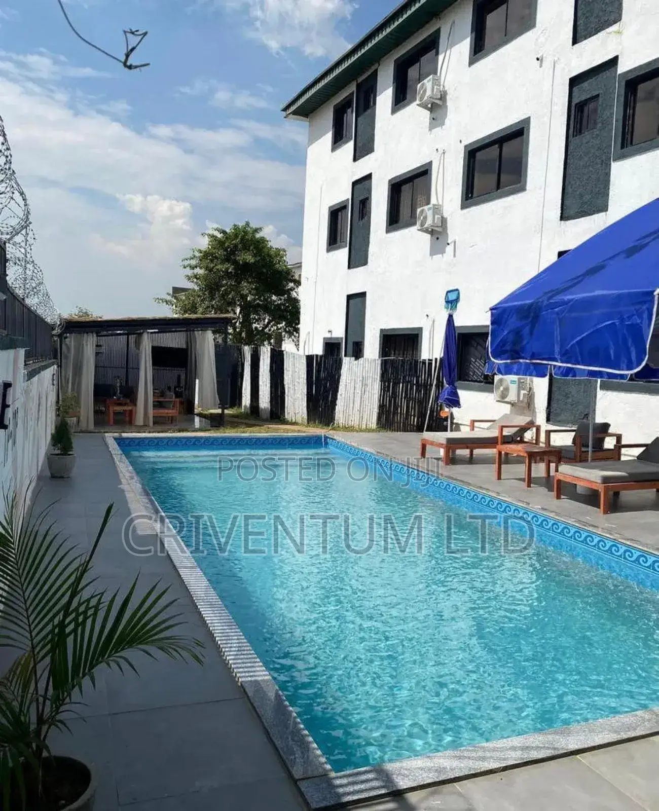 Luxury 2 Bedroom With Swimming Pool
