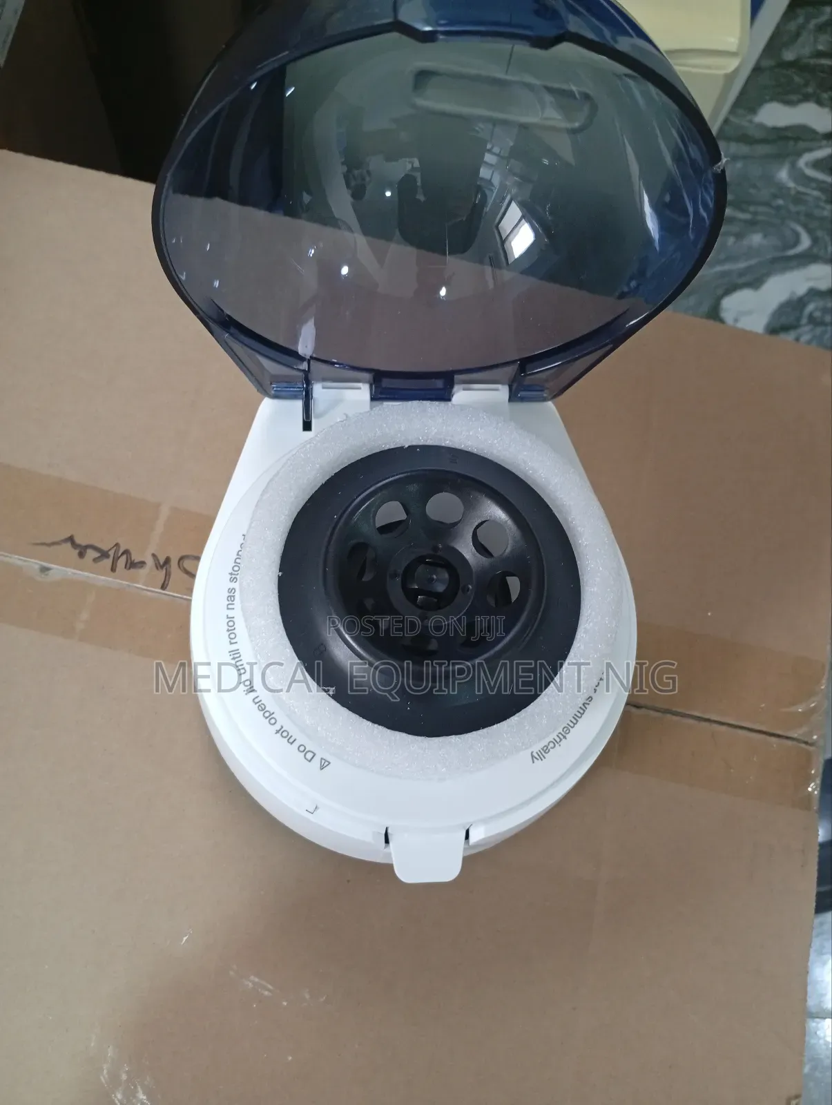 Mini7k Low Speed Palm Centrifuge