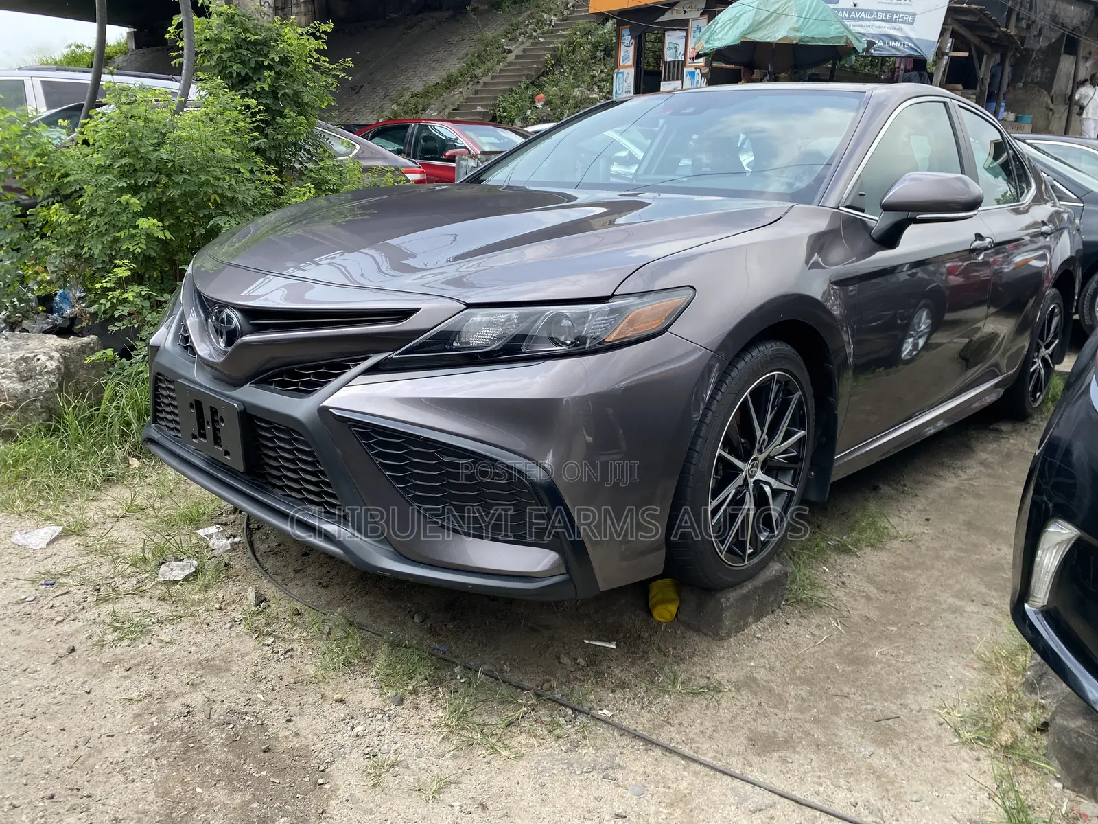 Toyota Camry SE 2022 Brown