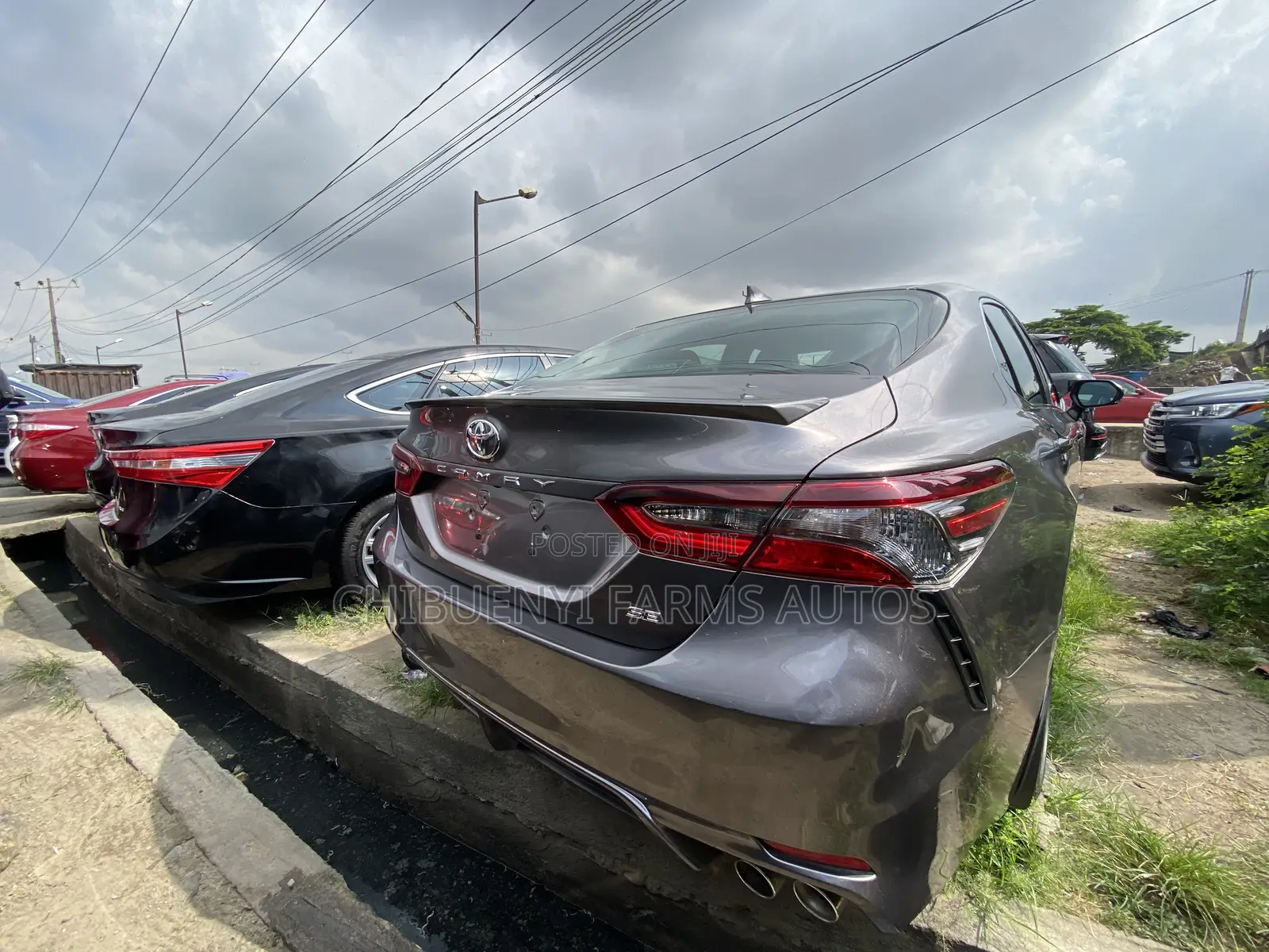 Toyota Camry SE 2022 Brown