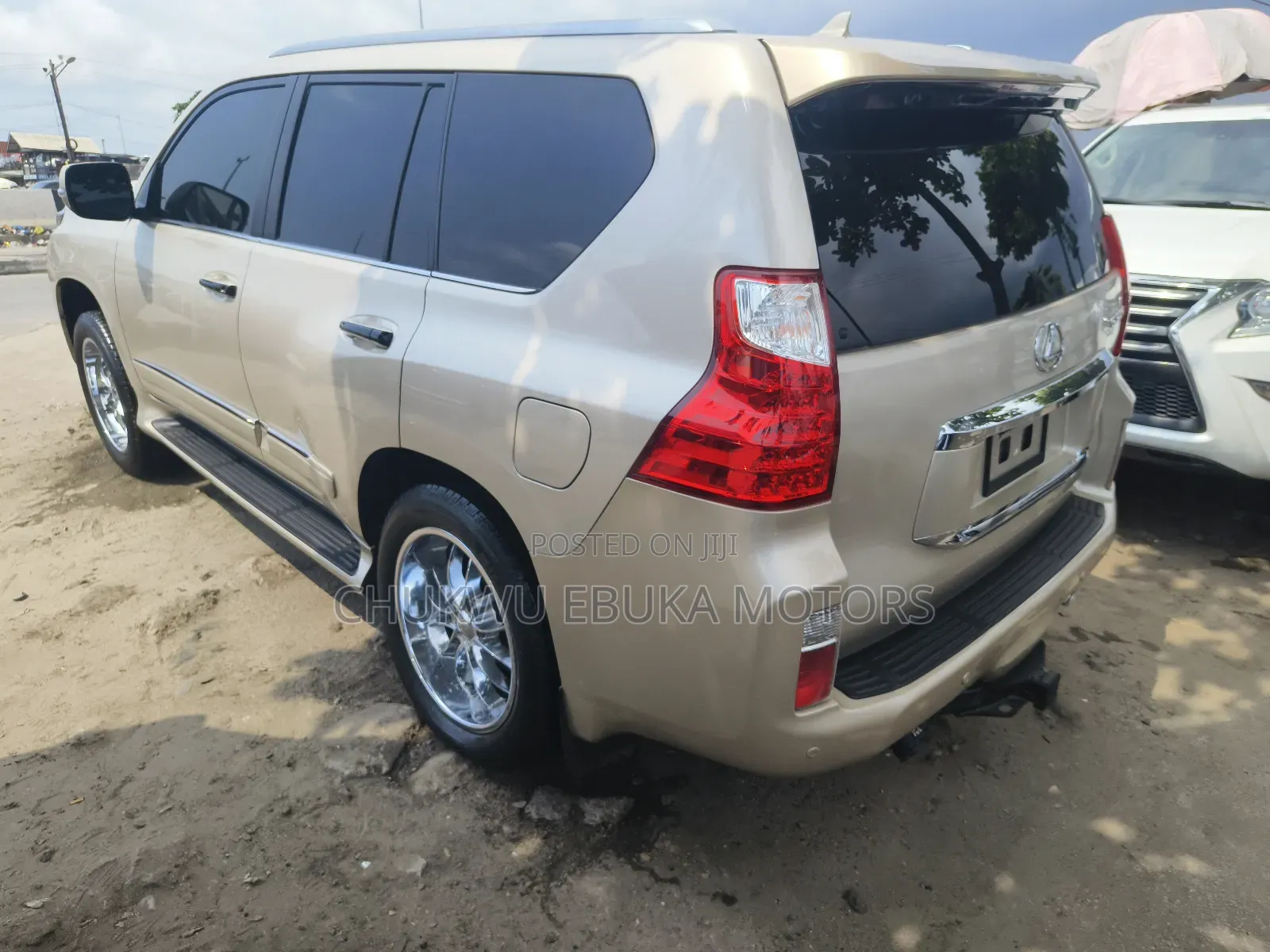 Lexus GX 460 Base 2013 Gold