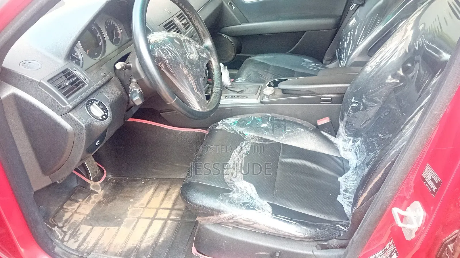 Mercedes-Benz C300 2009 Red