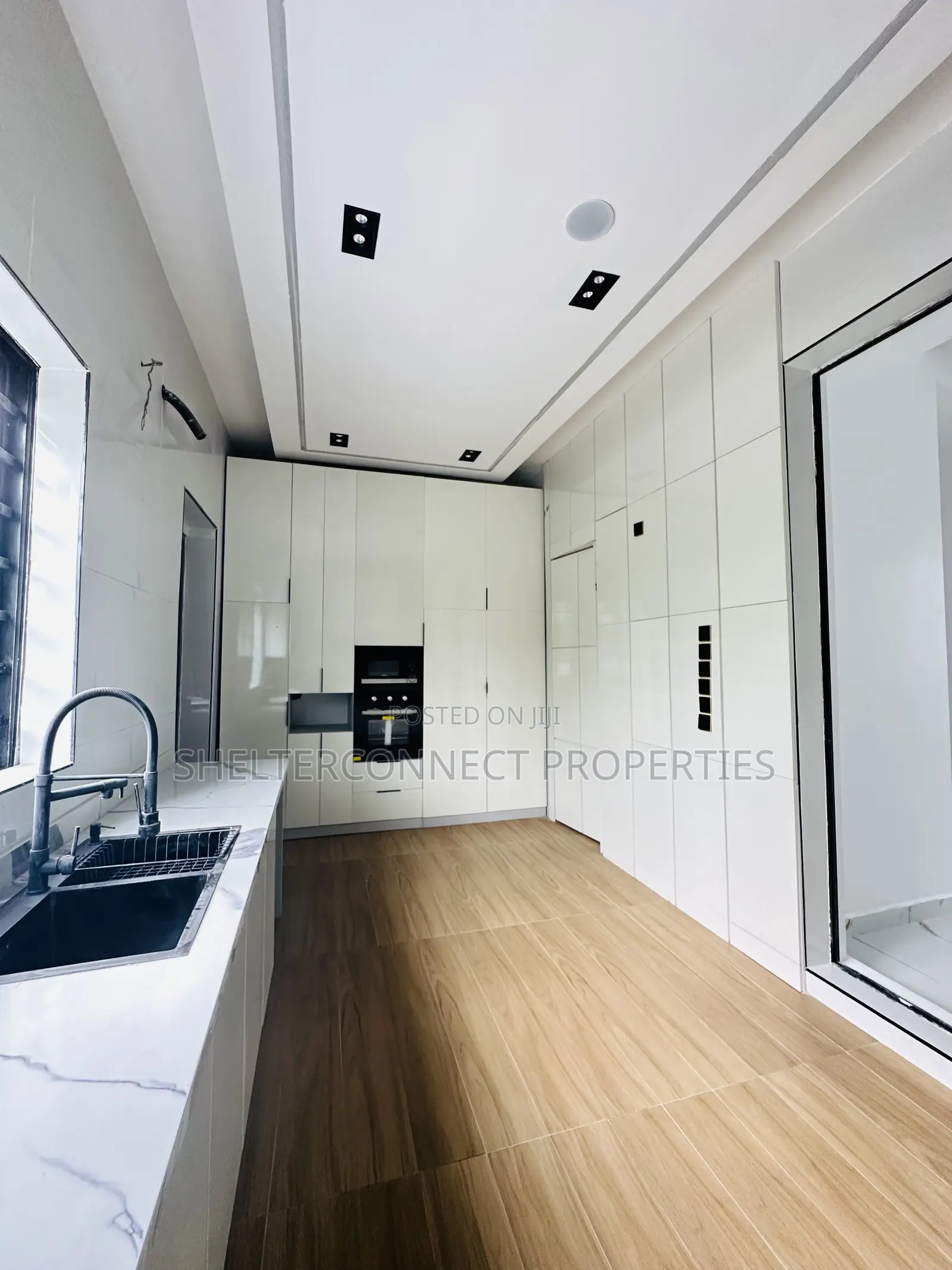 5bdrm House in VGC / Ajah for sale