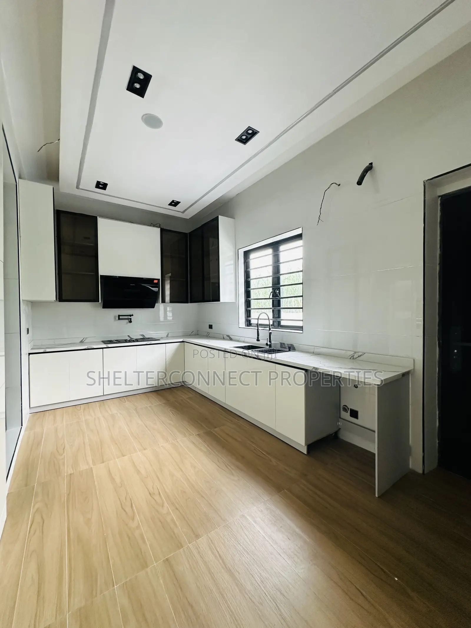5bdrm House in VGC / Ajah for sale