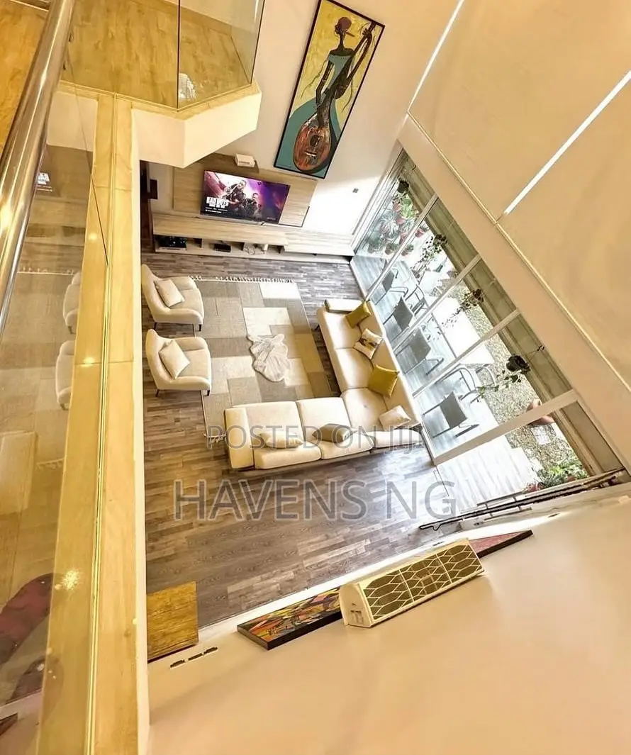 Luxury 4 Bedroom Apartment With Swimming Pool Lounge Area