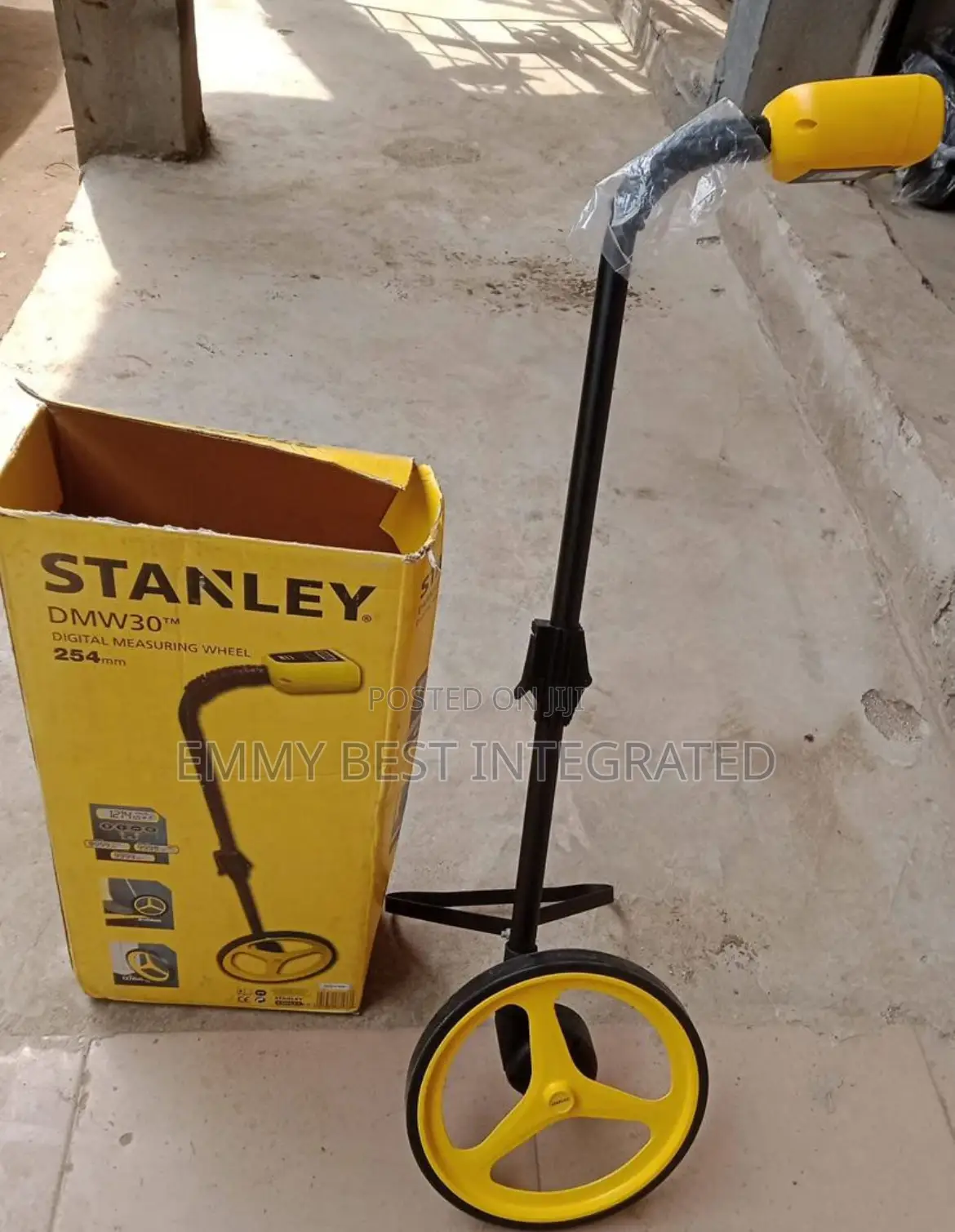Stanley Dmw30 Digital Measuring Wheel