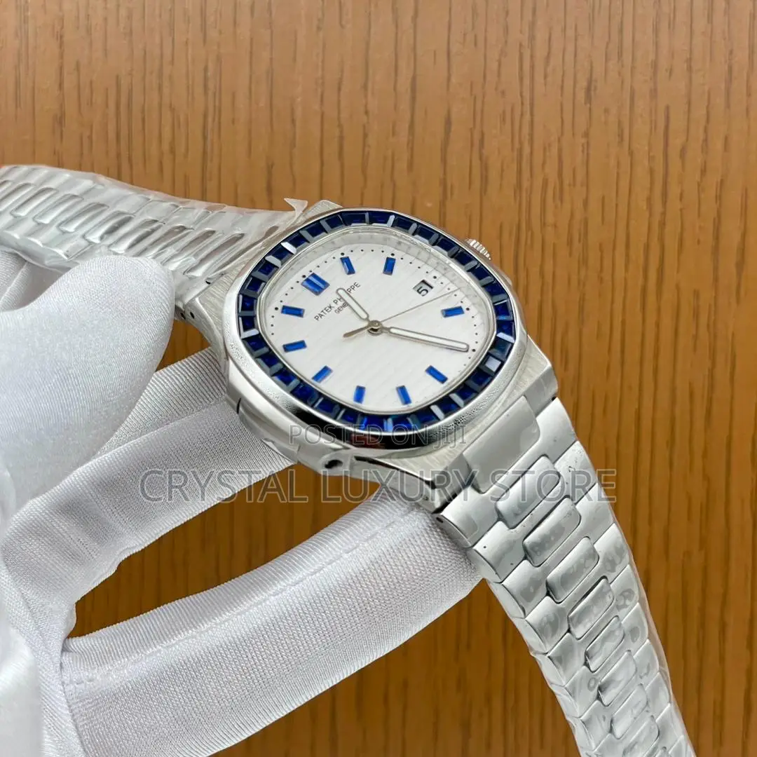 Patek Philippe Quality Luxury Ladies Chain Strap Wristwatch