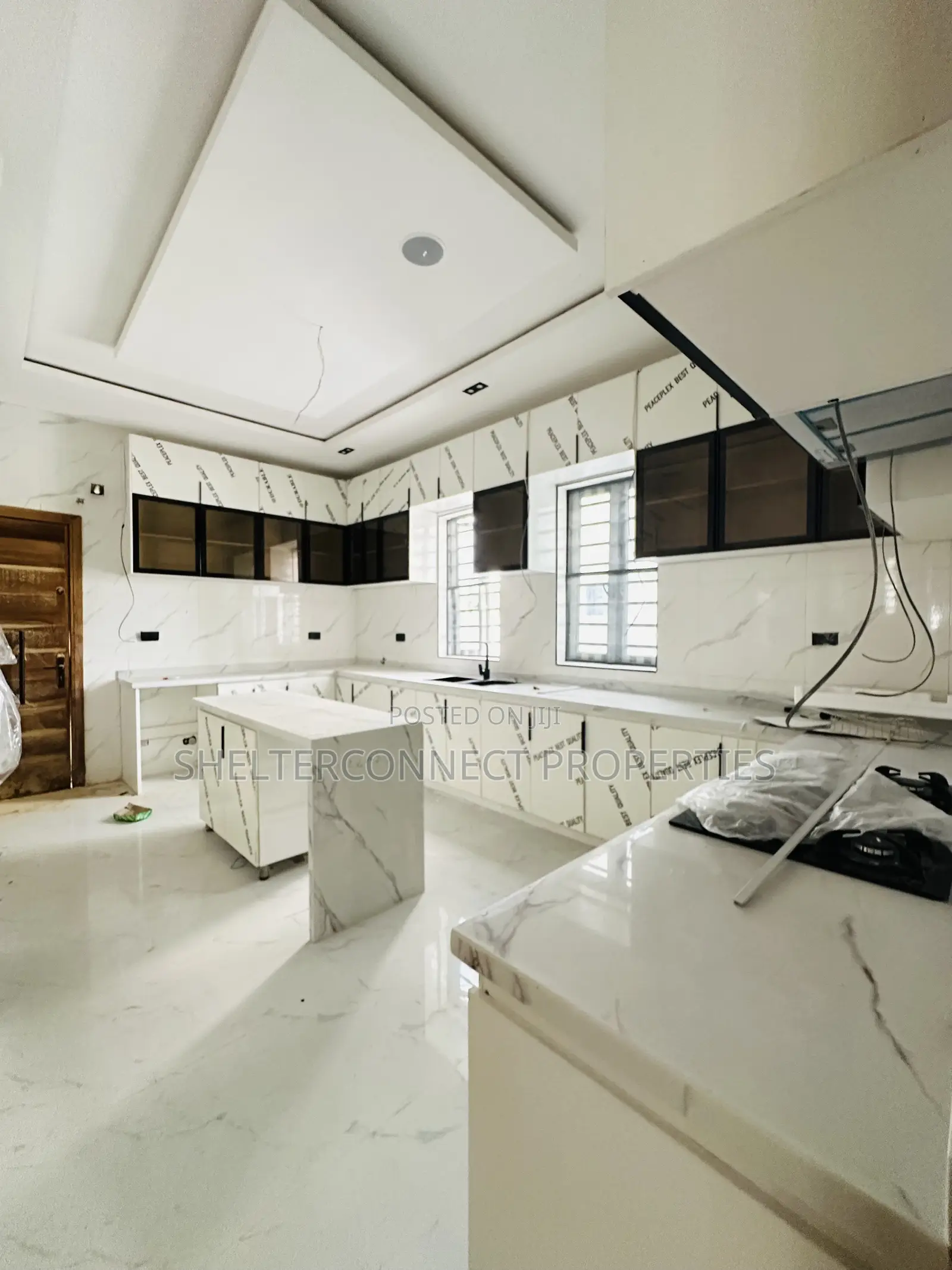5bdrm Duplex in Ajah for sale