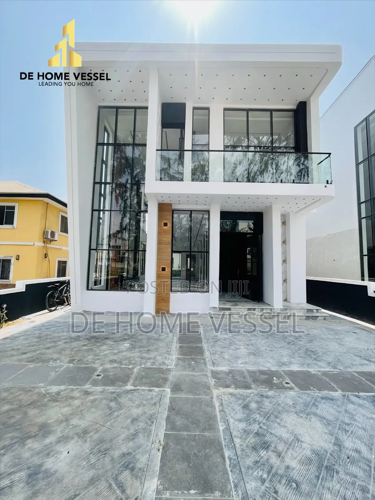 5bdrm Duplex in Lekki for sale