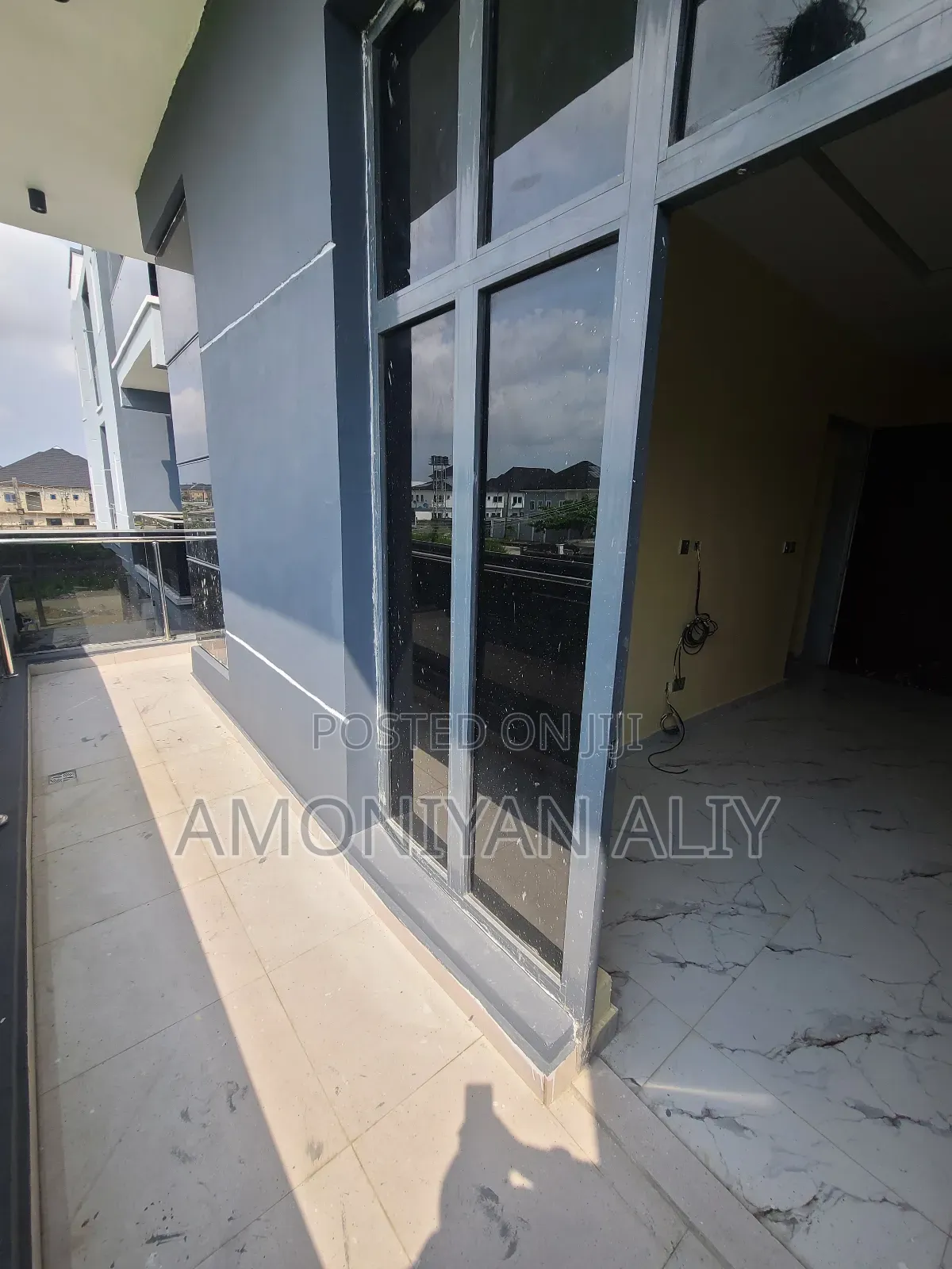 2bdrm Apartment in Lekki Scheme2 for sale