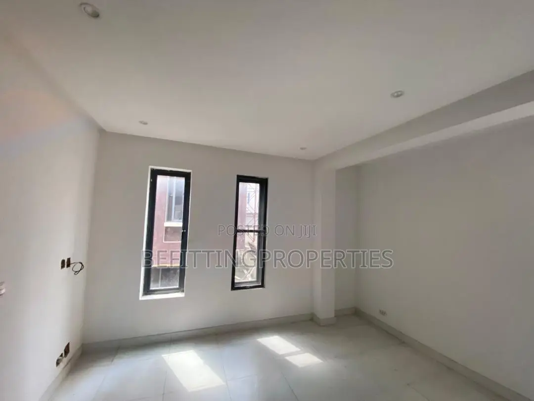 4bdrm Townhouse/Terrace in Ikeja for sale
