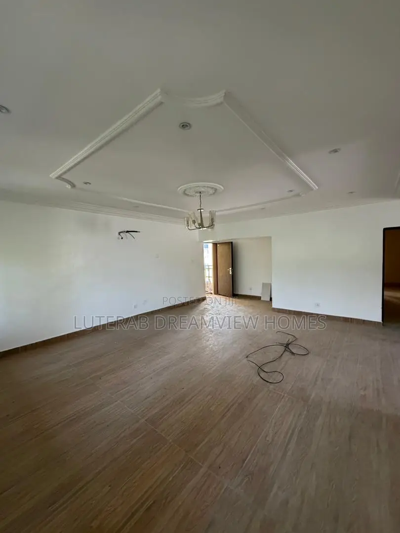 3bdrm Block of Flats in Maitama for rent