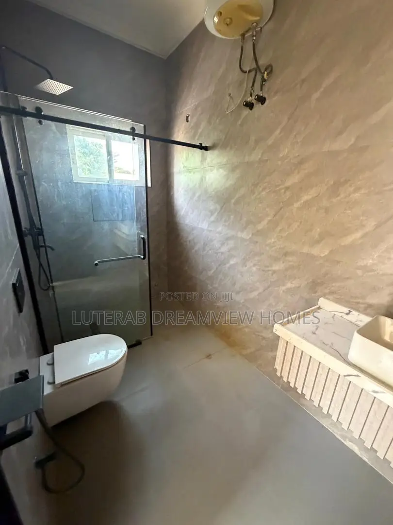 3bdrm Block of Flats in Maitama for rent