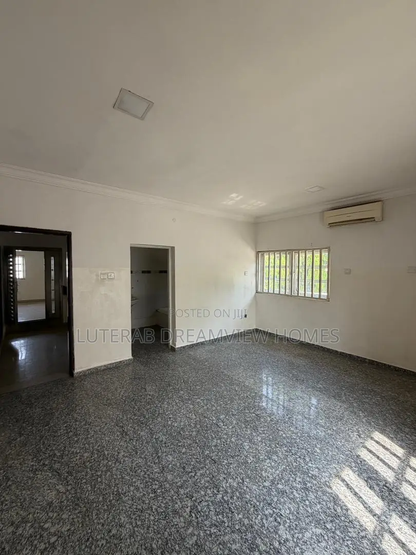 6bdrm Duplex in Maitama for rent