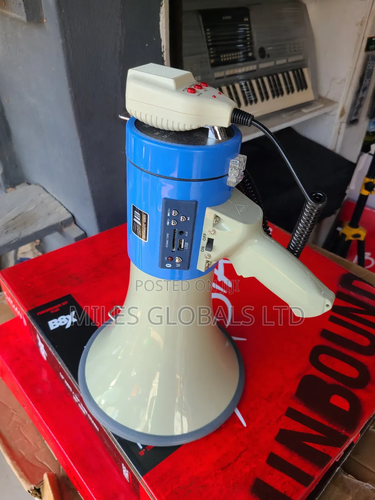 Professional Megaphone With Bt, Usb, Siren