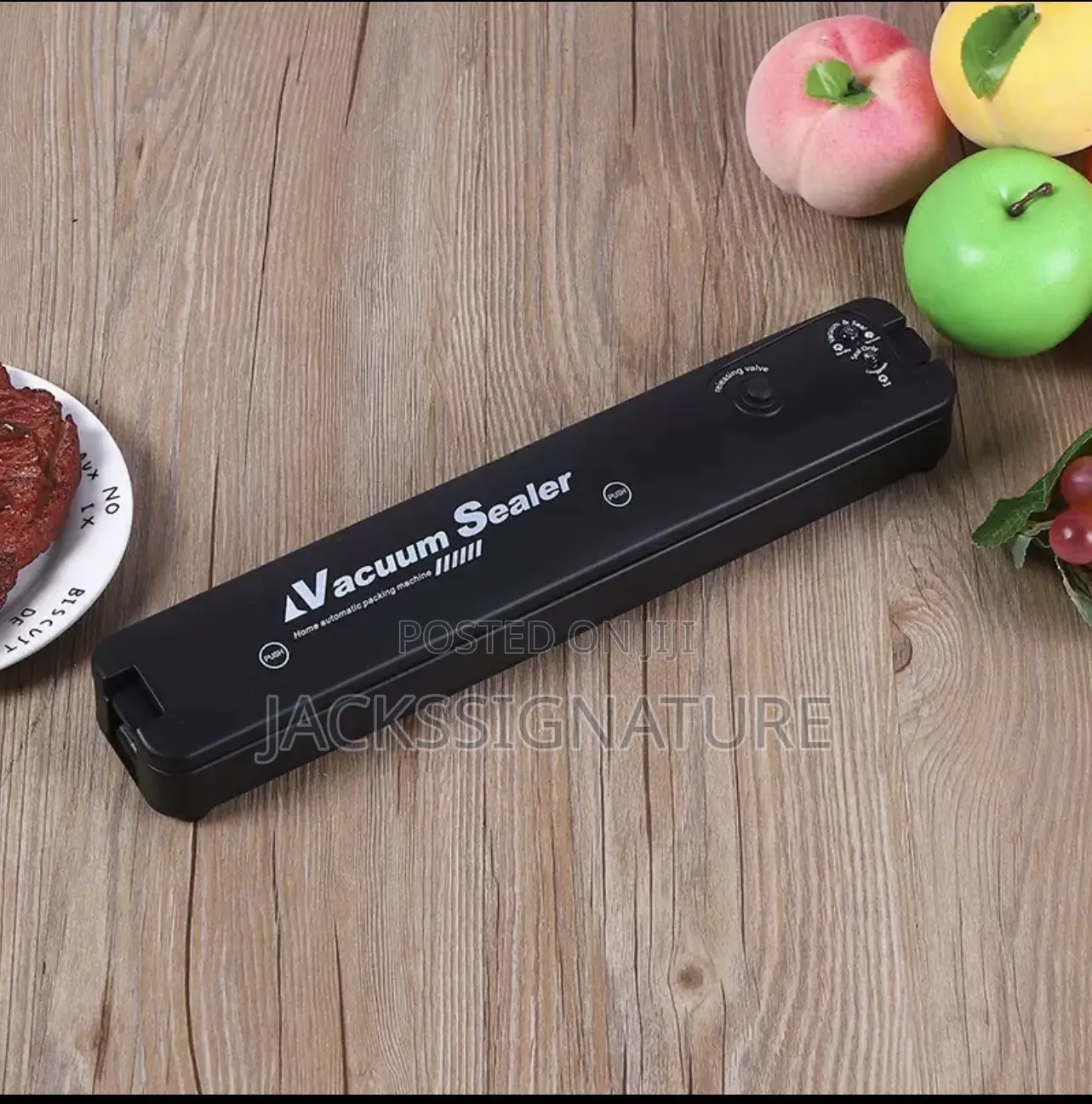 Vacuum Sealing Machine With 12 Free Nylons
