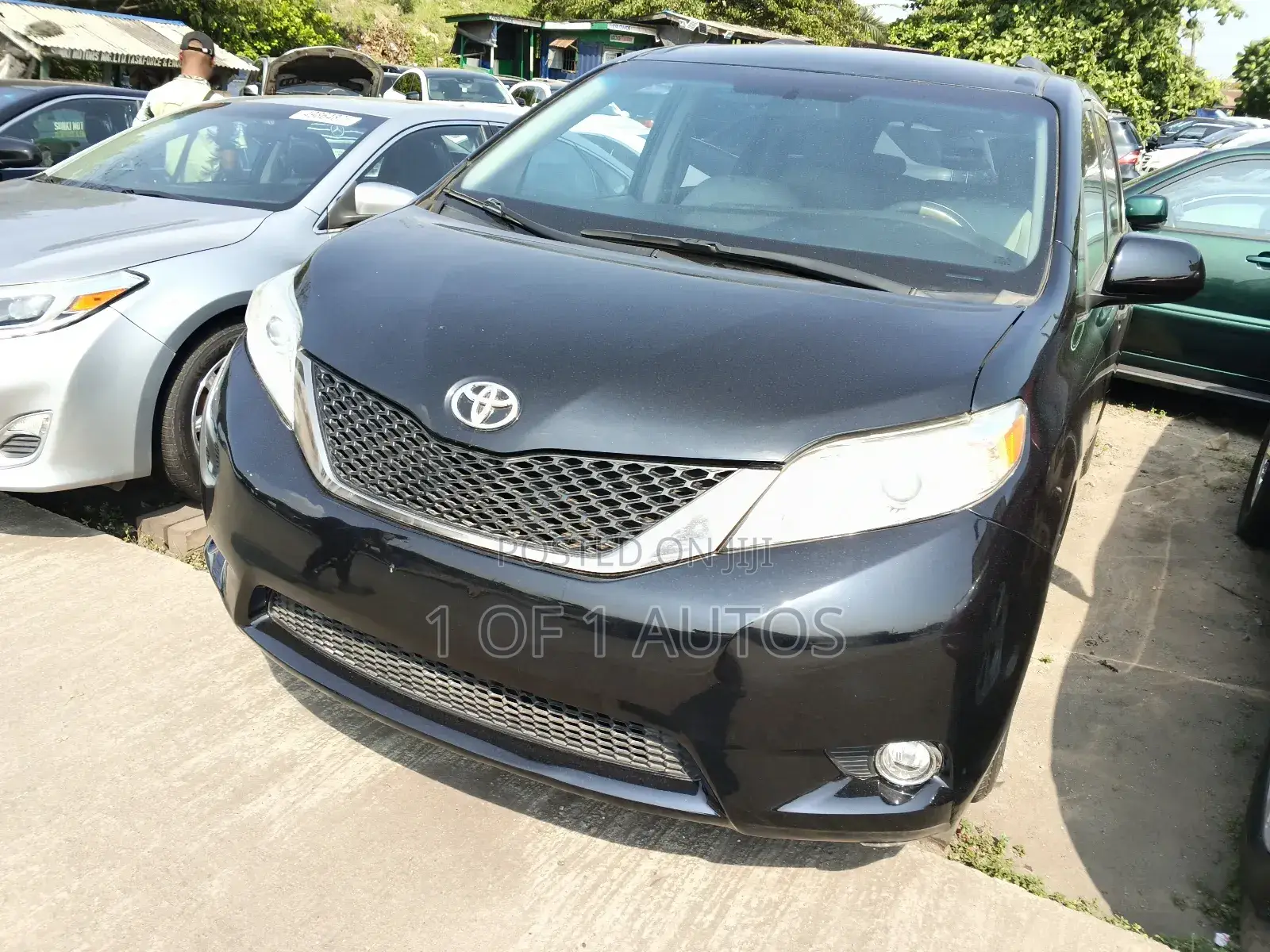 Toyota Sienna Limited 7-Passenger 4dr Minivan (3.5L 6cyl 6A) 2015 Black