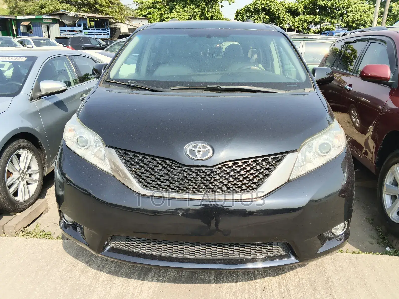 Toyota Sienna Limited 7-Passenger 4dr Minivan (3.5L 6cyl 6A) 2015 Black