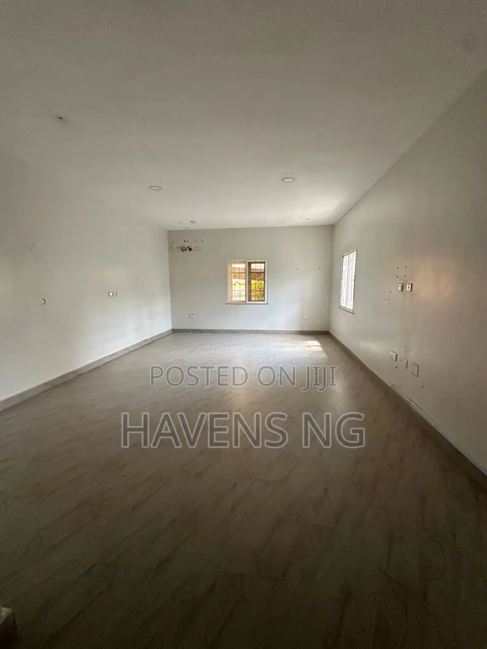 4bdrm Bungalow in FHA for sale
