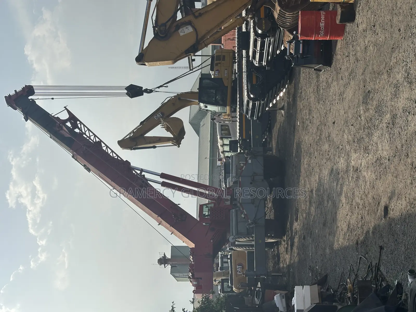 25 Tons and 30 Tons Mobile Crane Available for Daily Rental