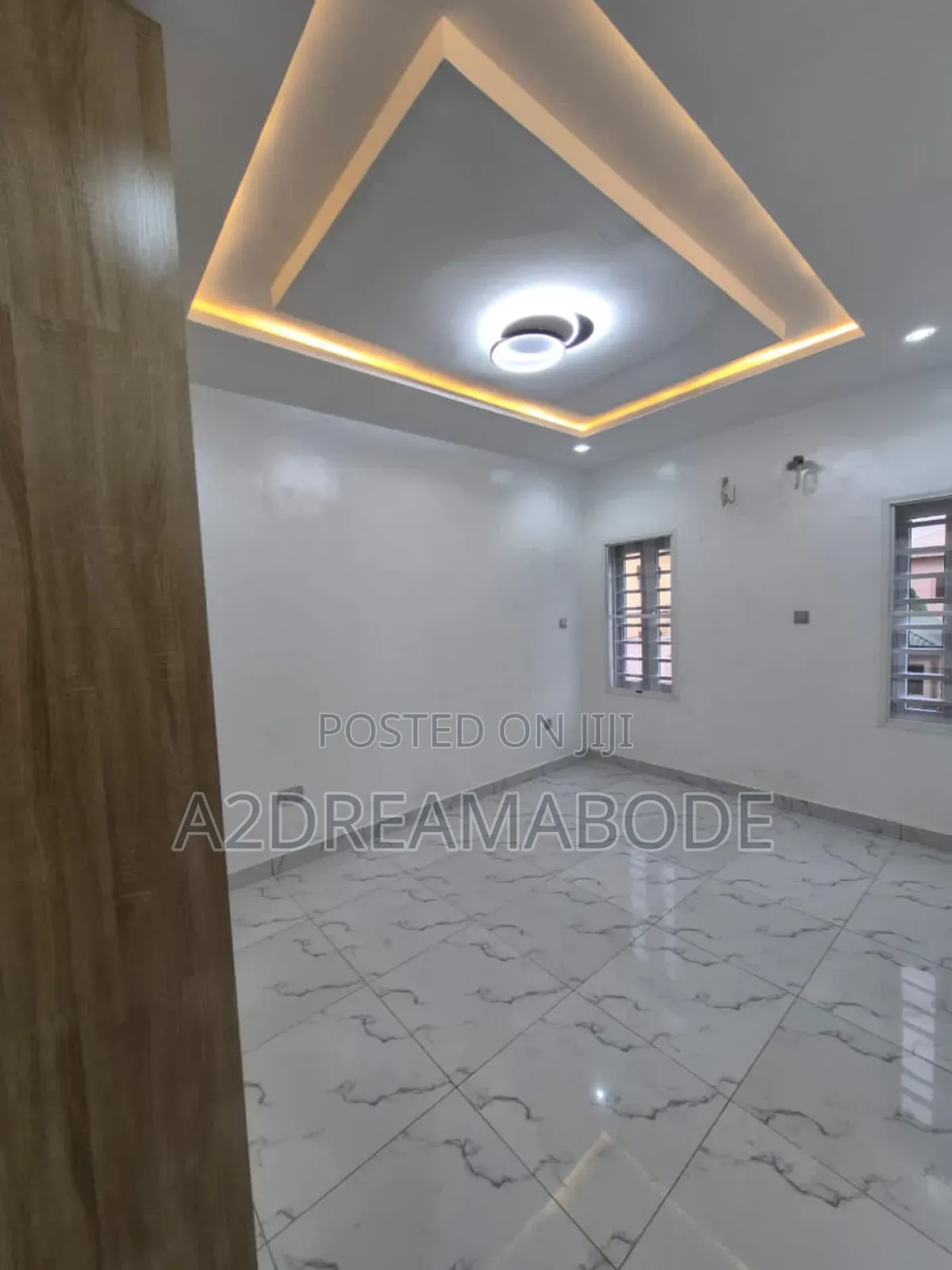 4bdrm Duplex in Omole Phase 2 for rent