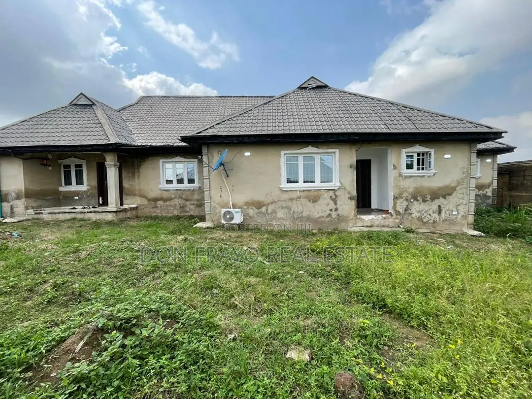 3bdrm Apartment in Masopa Estate, Oluwo for sale