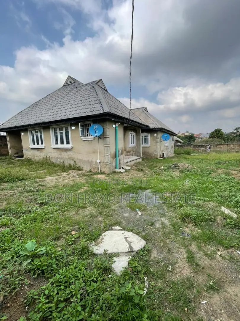3bdrm Apartment in Masopa Estate, Oluwo for sale