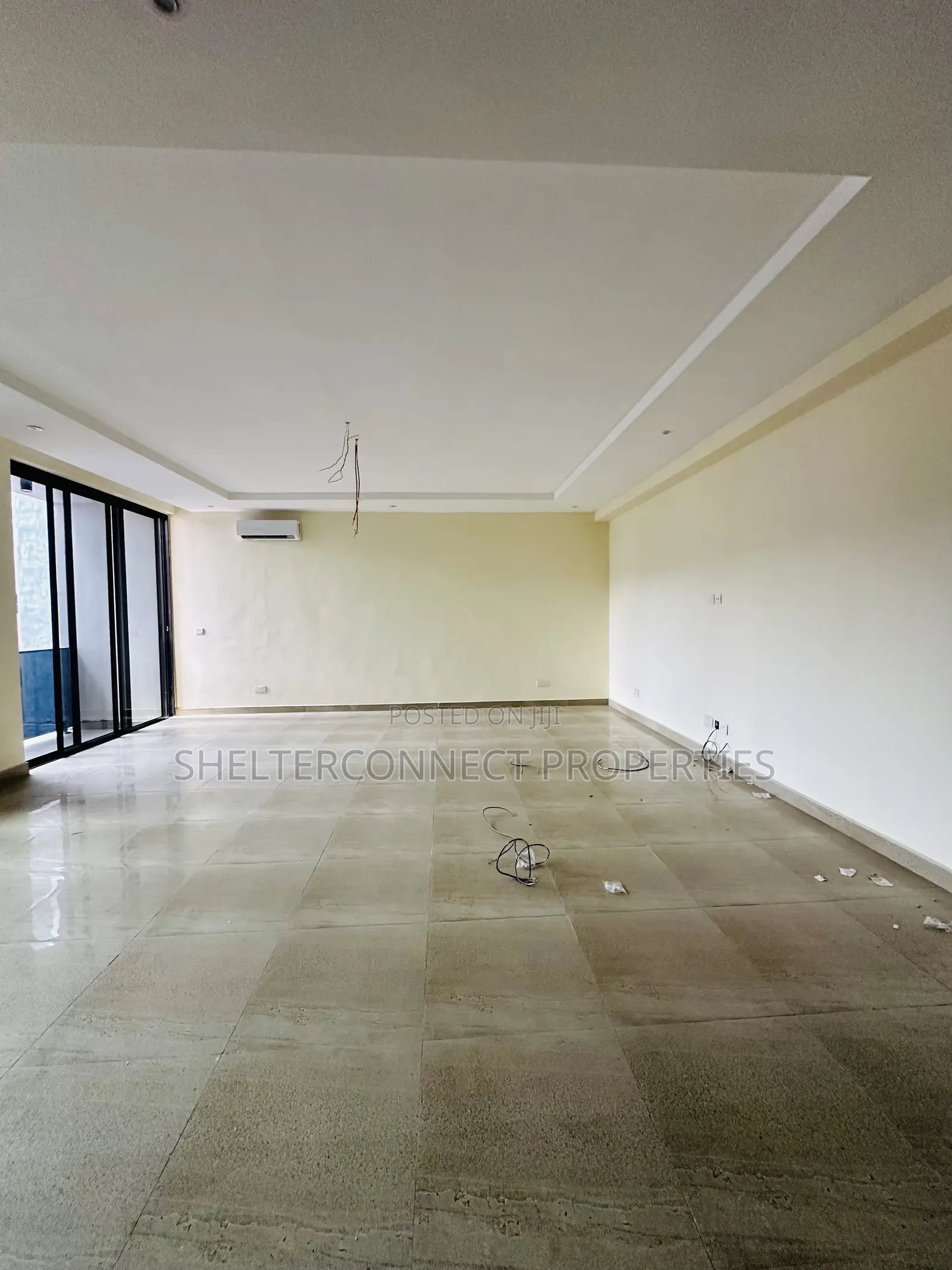 3bdrm Apartment in Lekki Phase 1 for rent