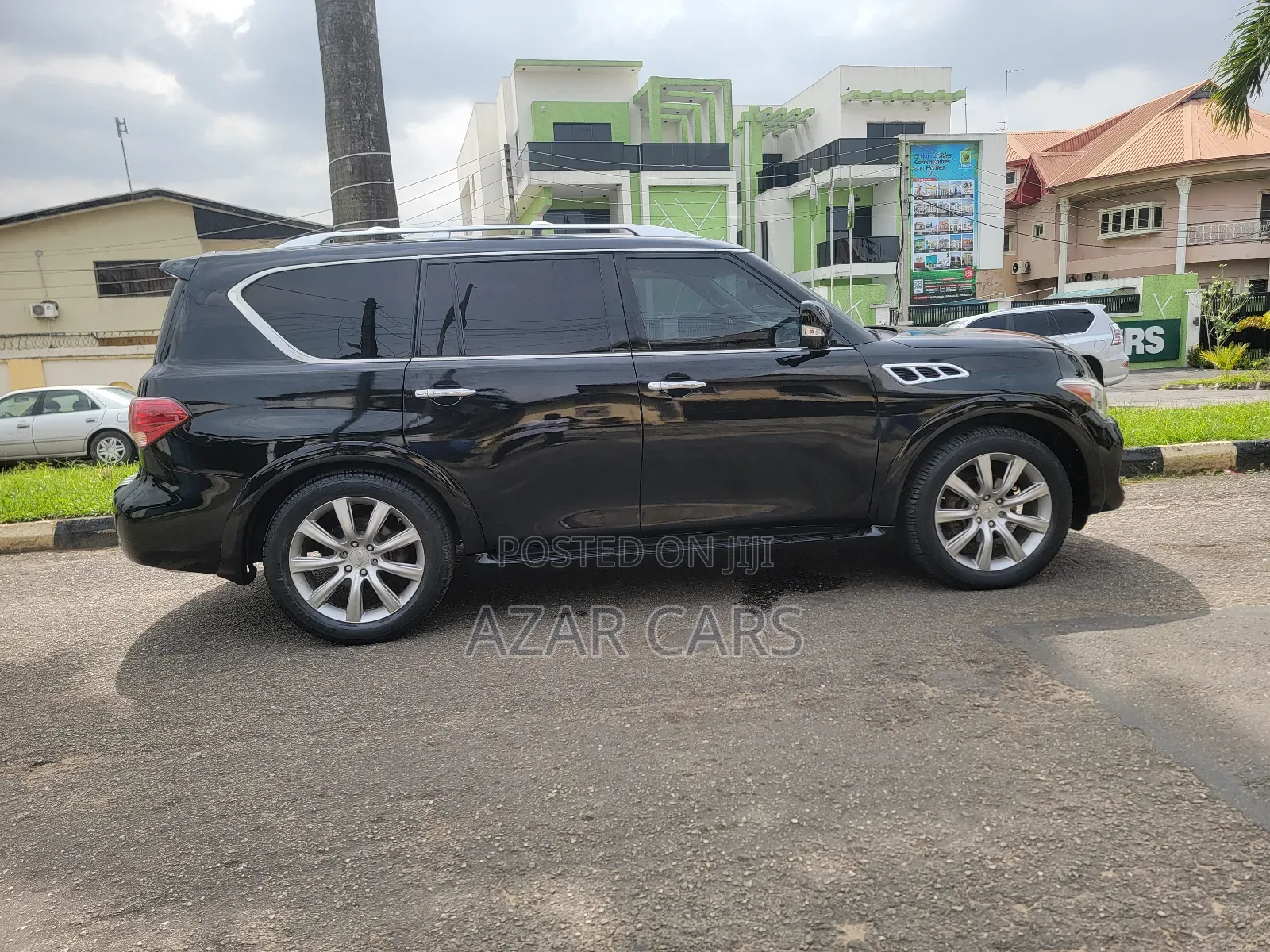 Infiniti QX56 2011 Black