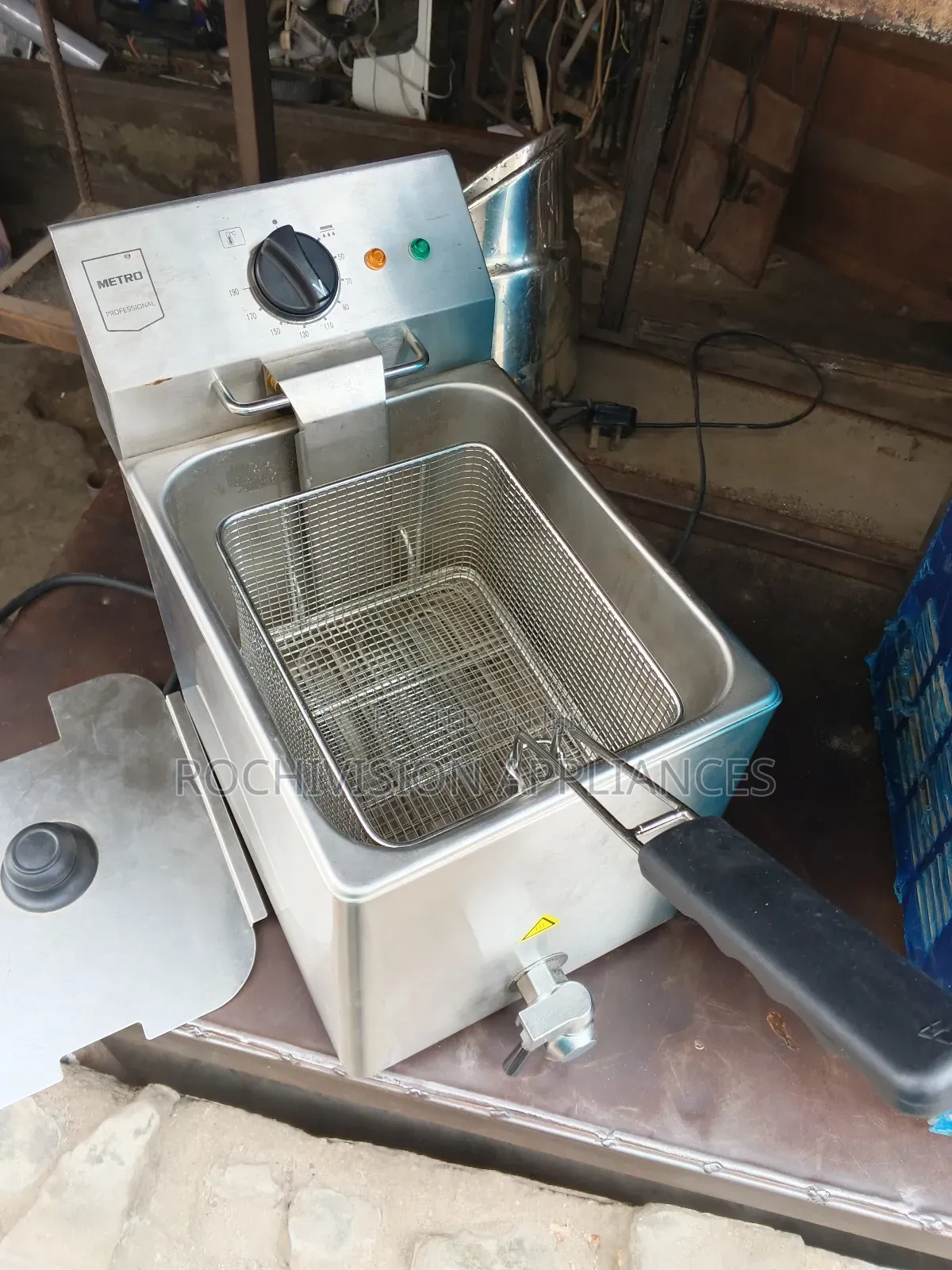 Electric Industrial Deep Fryer With Discharge Tap