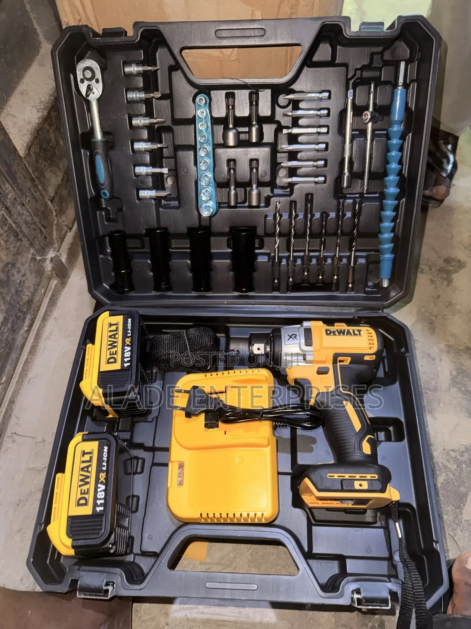 Dewalt Cordless Impact Wrench With Accessories