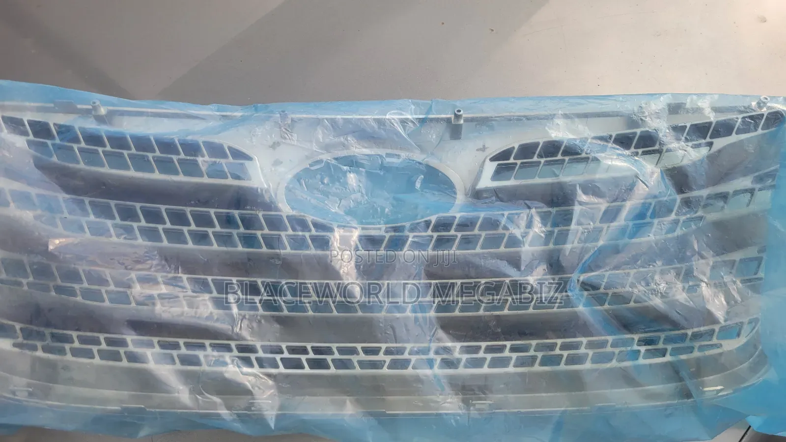 Front Grille Hyundai Santafee 2009