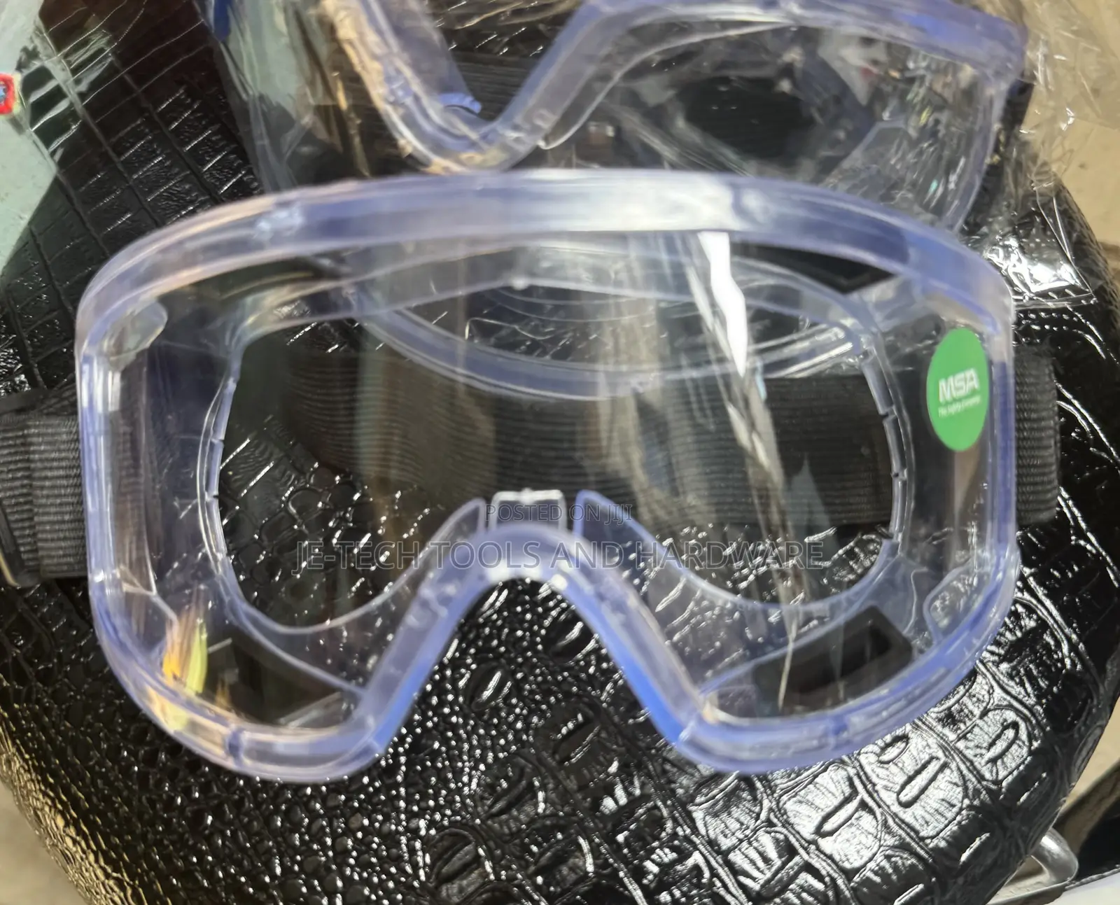 Safety Glasses - Splash-proof, Dust-proof & Sand-proof Goggles