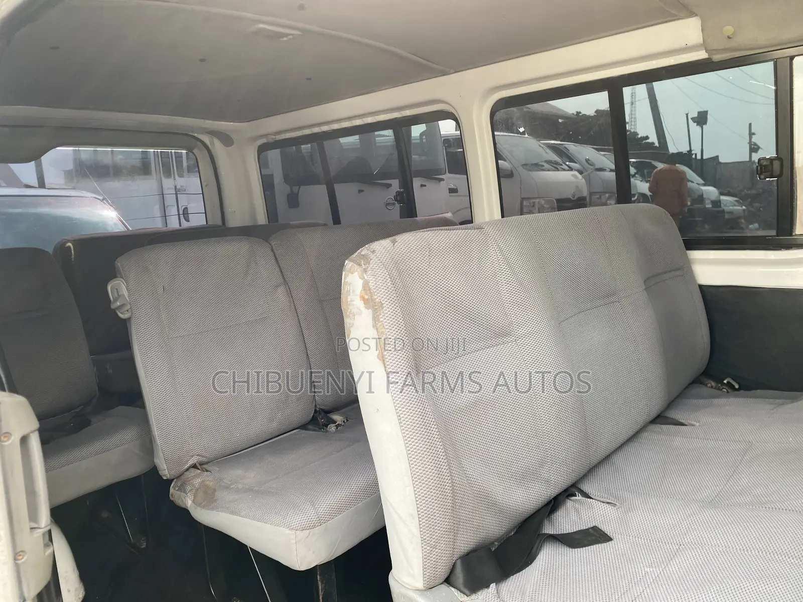 Toyota HiAce 2010 White