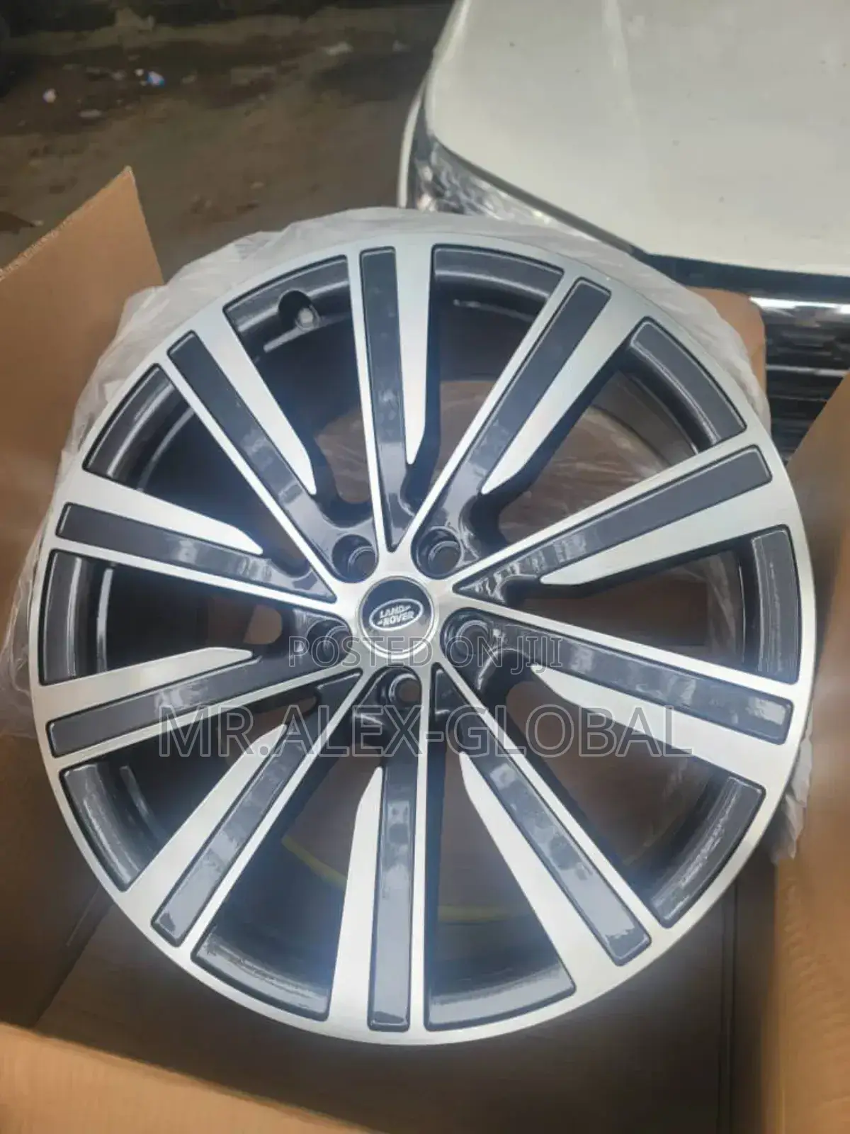 2023 Range Rover Rim Original
