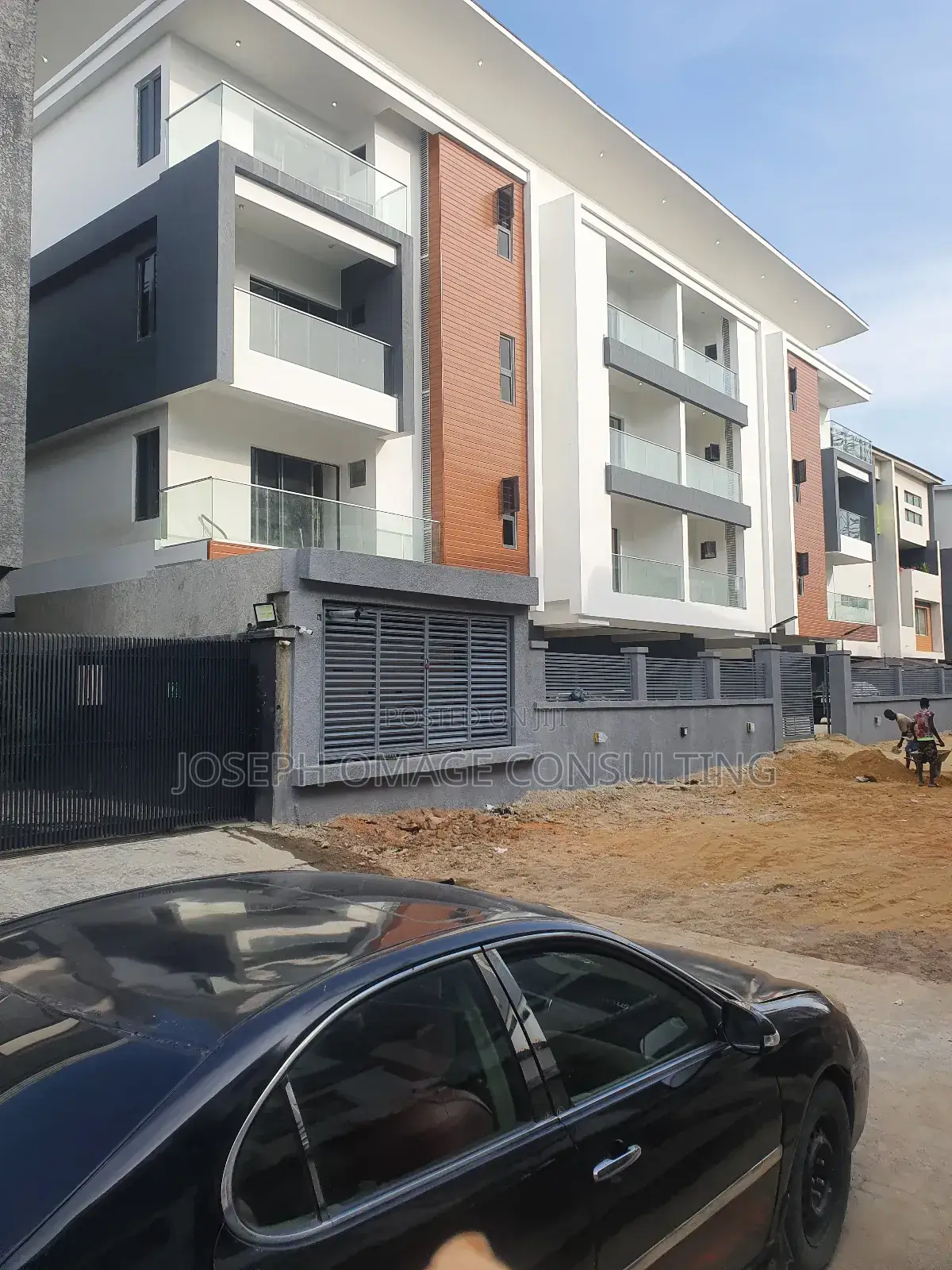 3bdrm Block of Flats in The Enclave, Lekki Phase 1 for sale