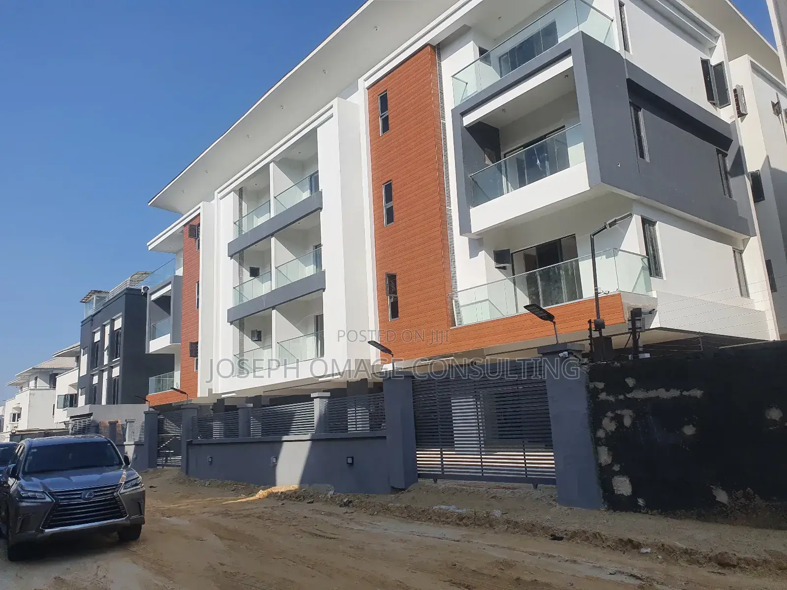 3bdrm Block of Flats in The Enclave, Lekki Phase 1 for sale