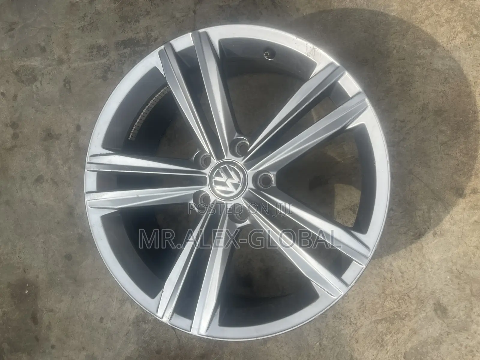 18 Inches Volkswagen Rim Original