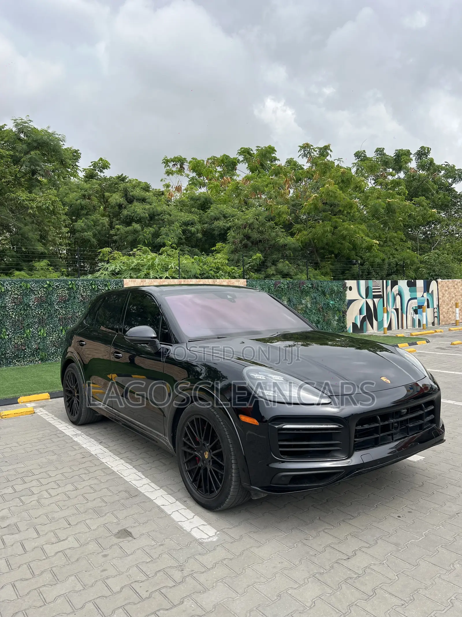 Porsche Cayenne GTS 2021 Black