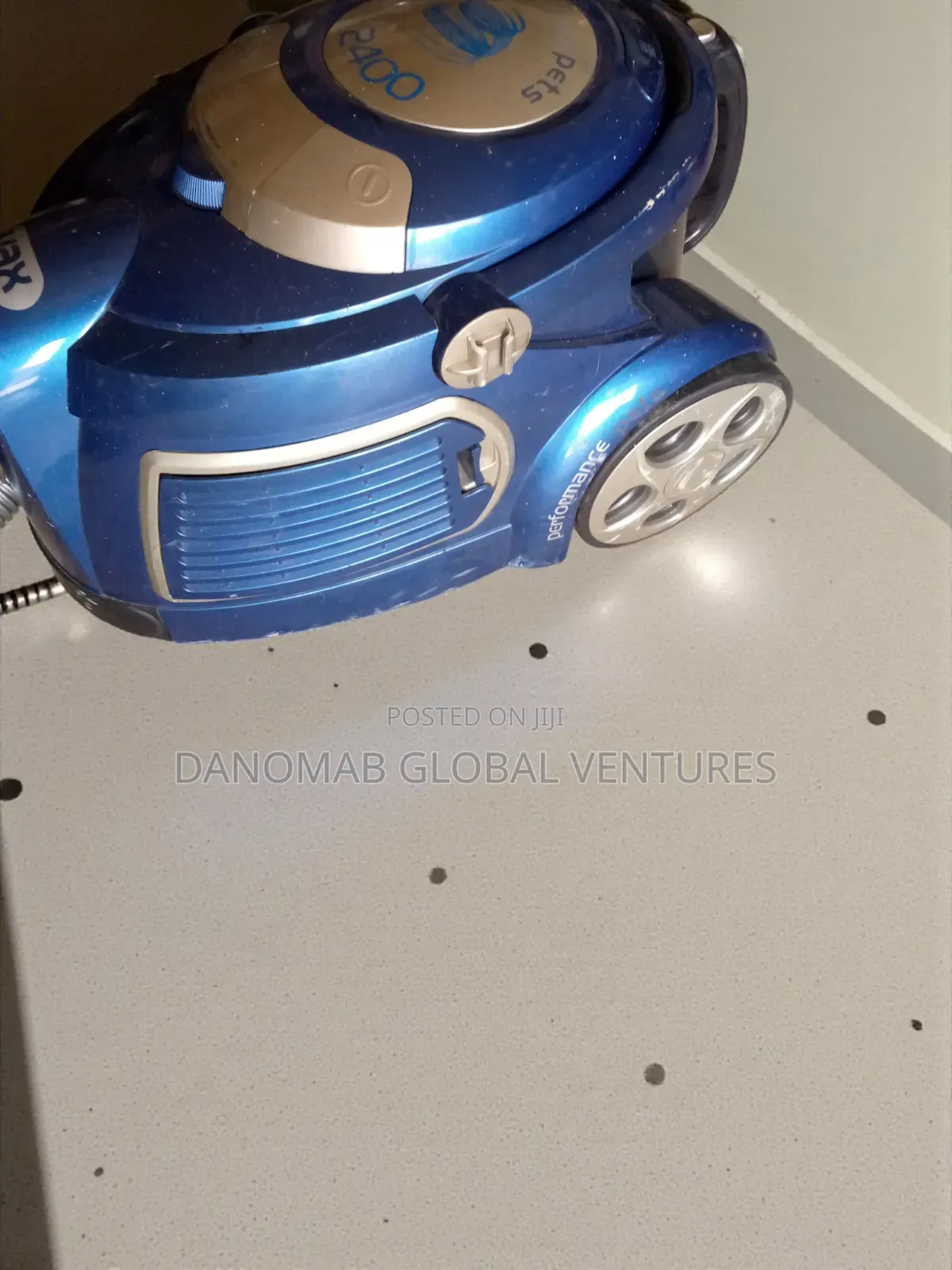 Vax Pet Performance 2,400w Vacuum Cleaner With Speed Led Light