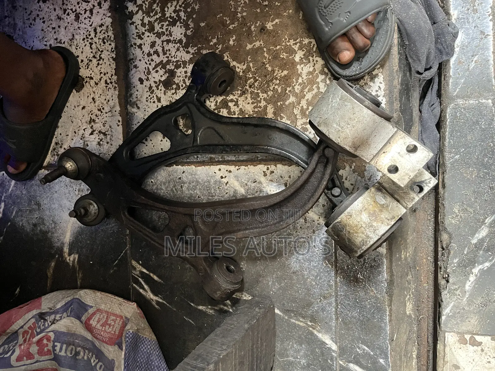 Lower Arm for Ford Explorer