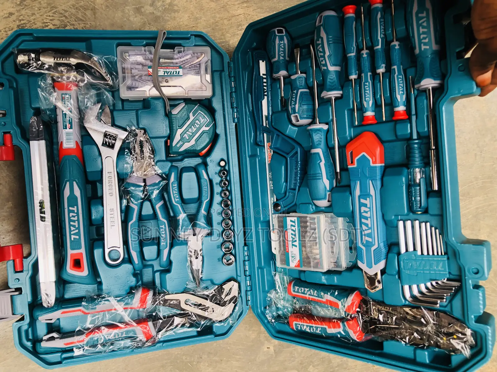 Total Mechanical Tools Box