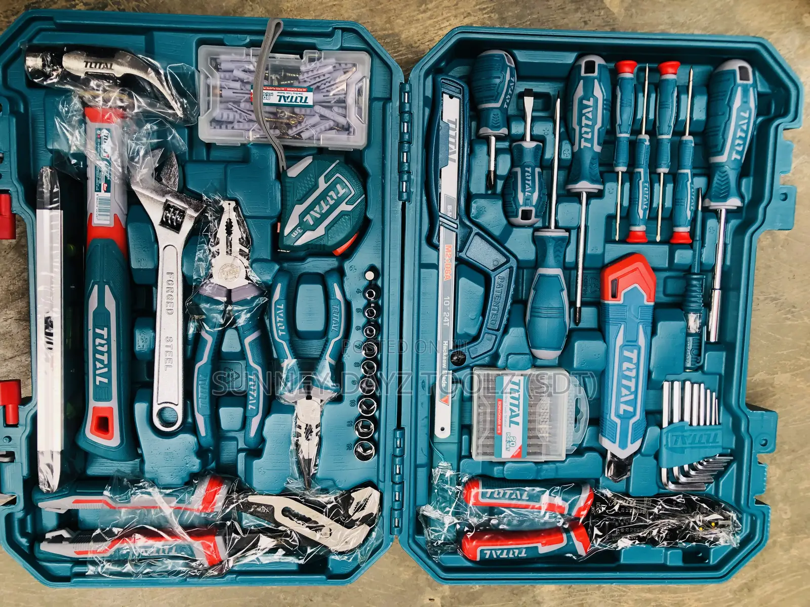Total Mechanical Tools Box