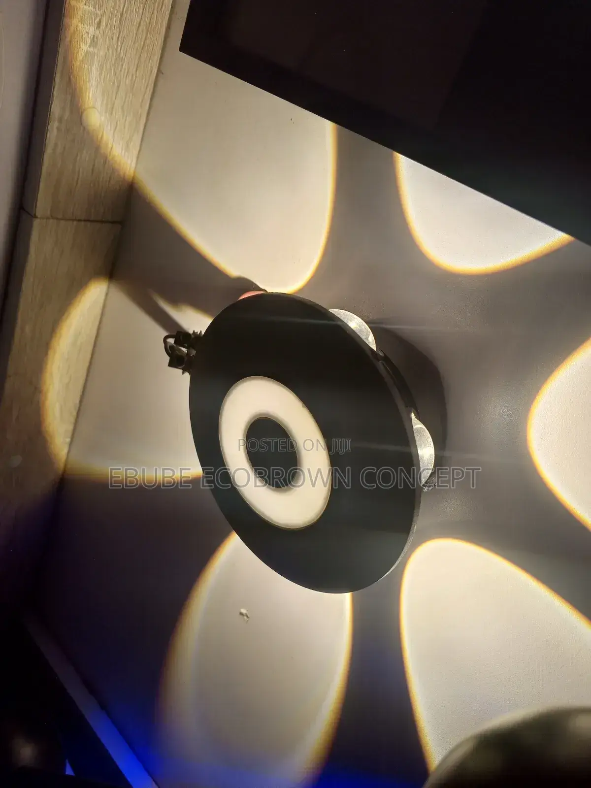 Modern Simple Led Atmosphere Sense Wall Lamp Multi-Angle Light