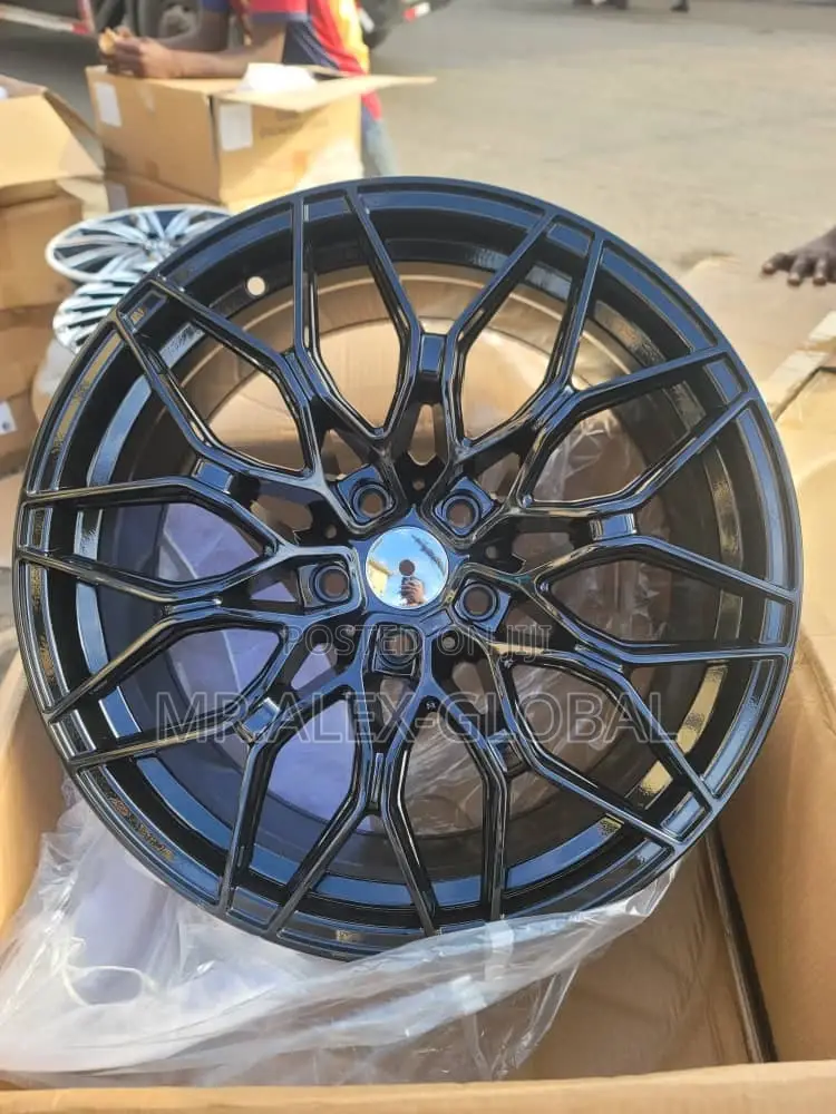 19 Black Universal Rim Original