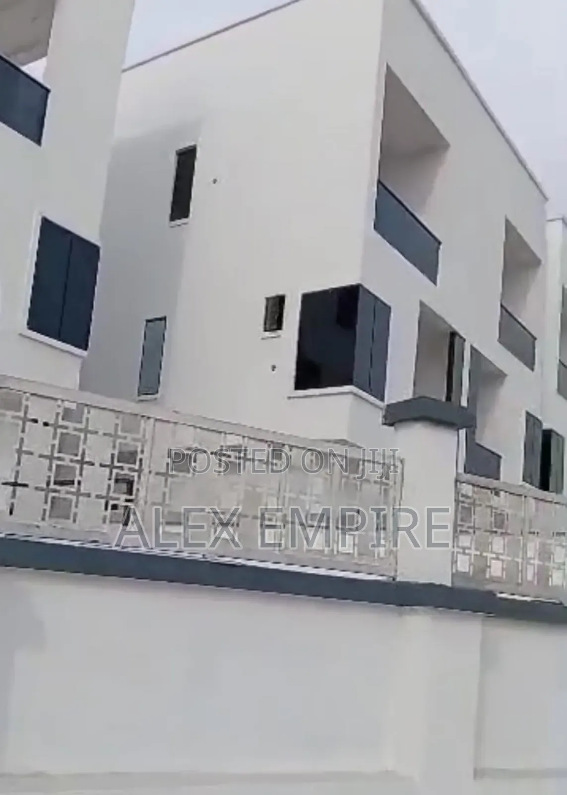 5bdrm Duplex in Amuwo-Odofin for sale
