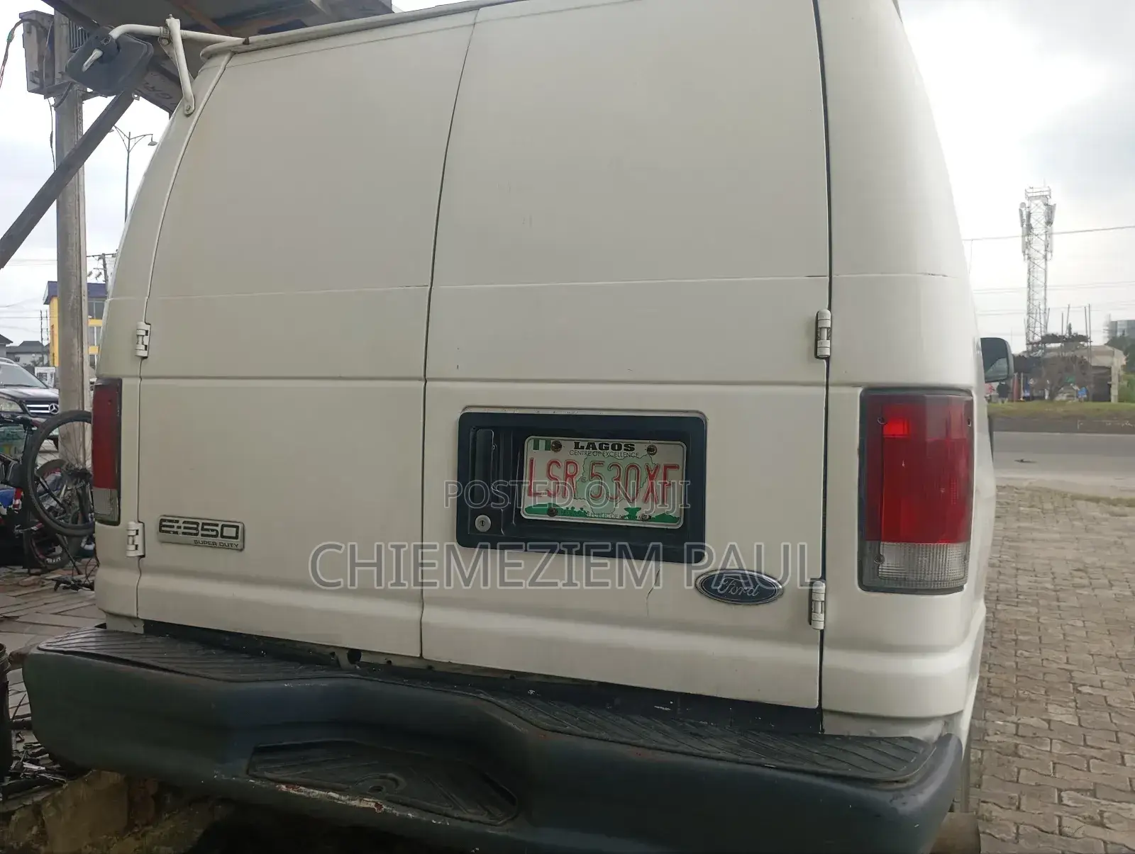 Ford E350 2006 White