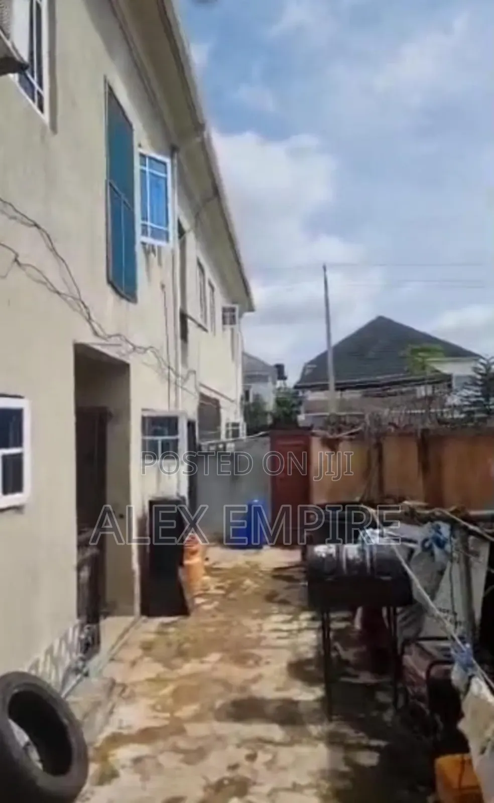 4bdrm Duplex in Okota for sale