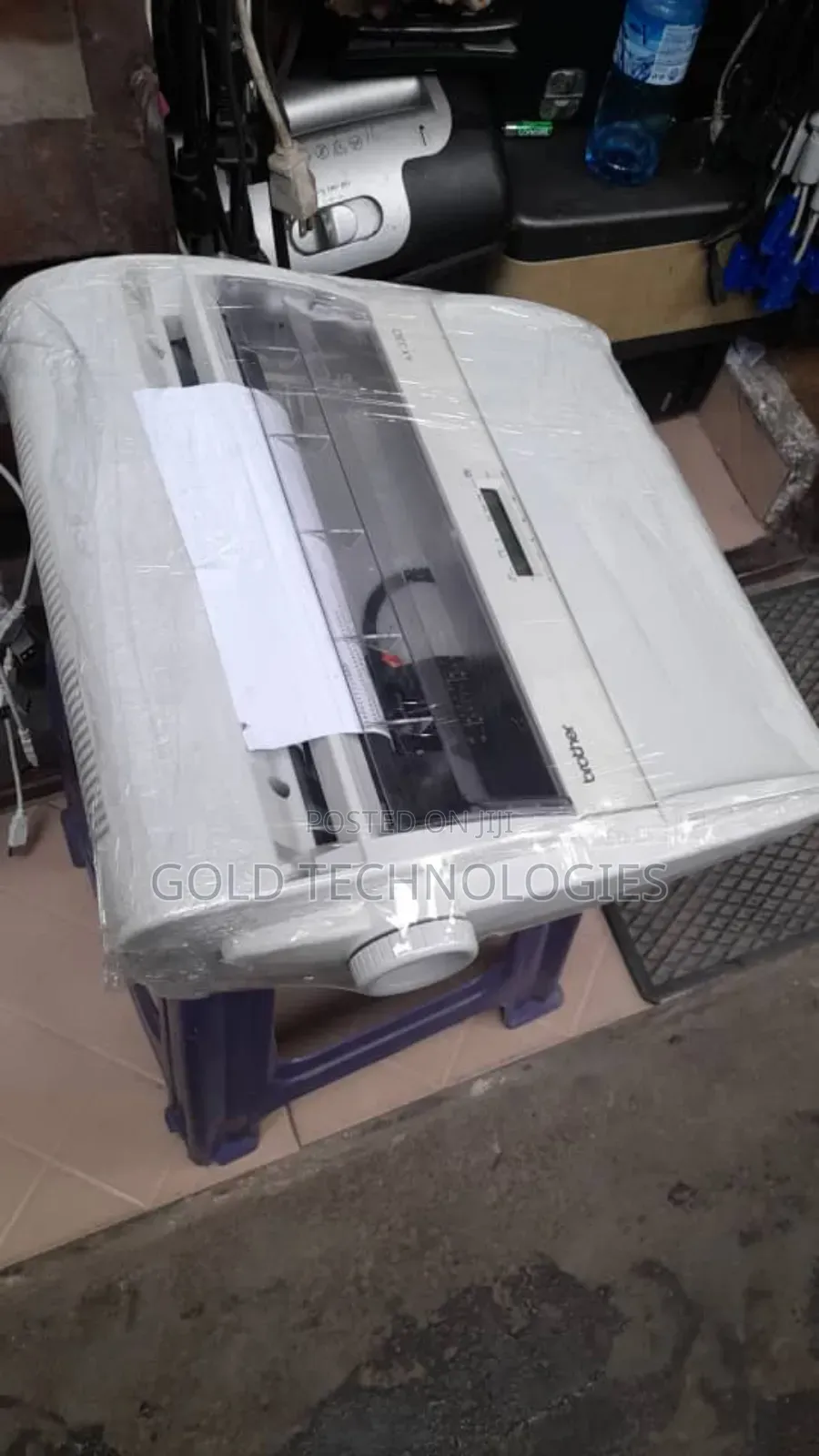 Electric / Electronics Typewriter
